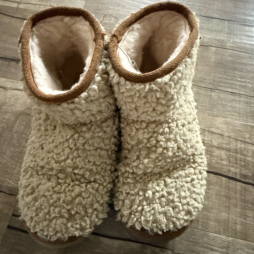 Emu Cream and Tan Kids Boots